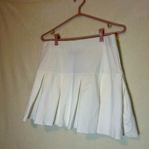Pleated White Mini Skirt